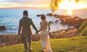Ultimate guide to romantic sunset weddings in Hawaii