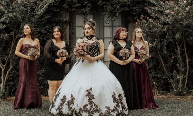Gothic Wedding Attire: Dramatic & Romantic